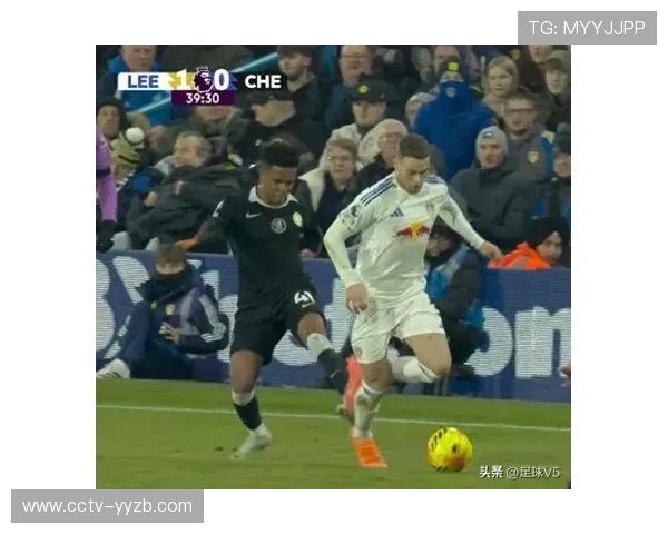 瓦伦西亚1-1埃尔切,点球争议判罚引热议 瓦伦西亚1-1埃尔切,点球争议判罚引热议